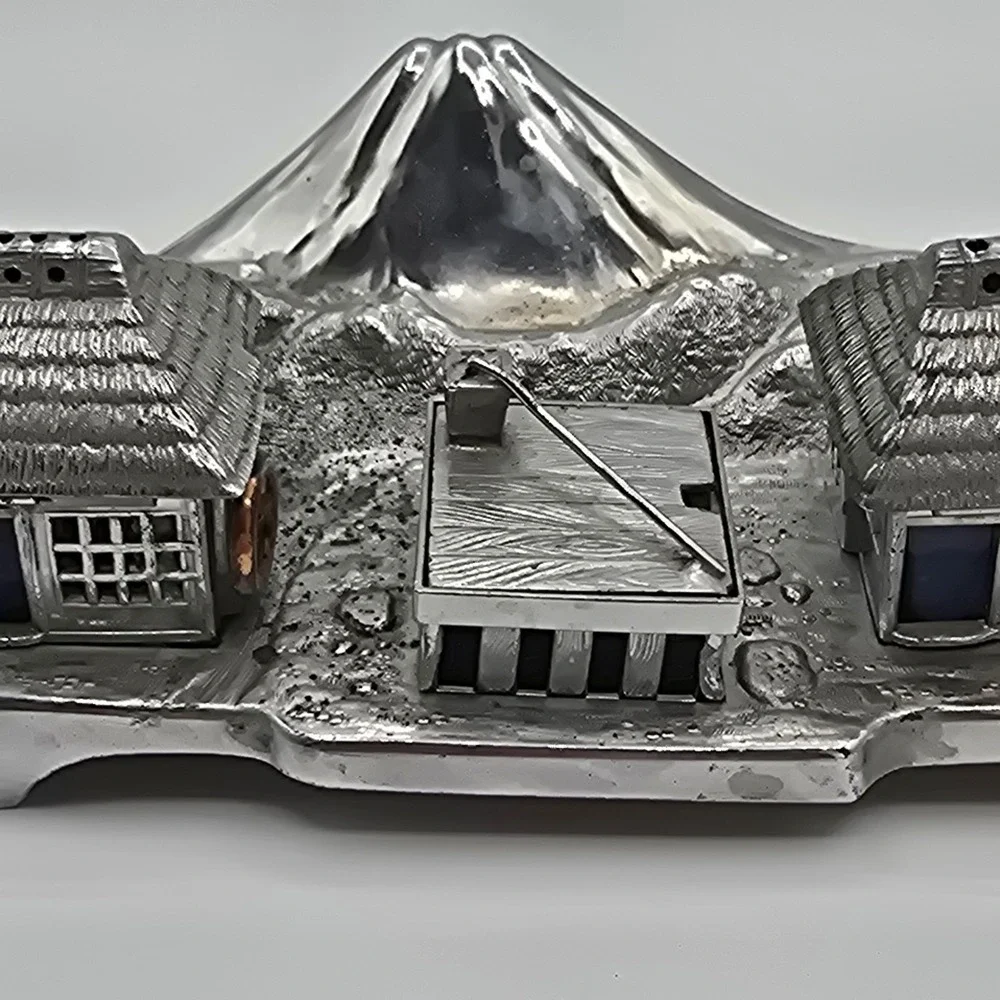 Vintage Mounti Fuji Metal Condiment Tray Salt And Pepper Metal Blue‎ Glass